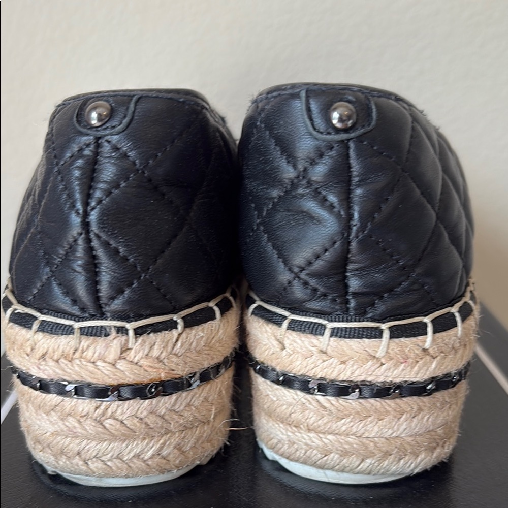 ⚜️Karl Lagerfeld Black Quilted Studded Espadrille Platform Flats - Picture 5 of 7